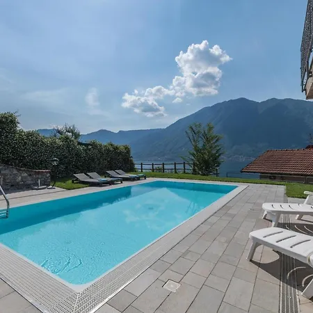 Villa Privata Con Piscina Colonno